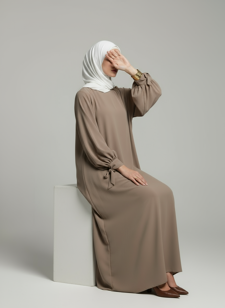 ABAYA MANCHES NOUEES